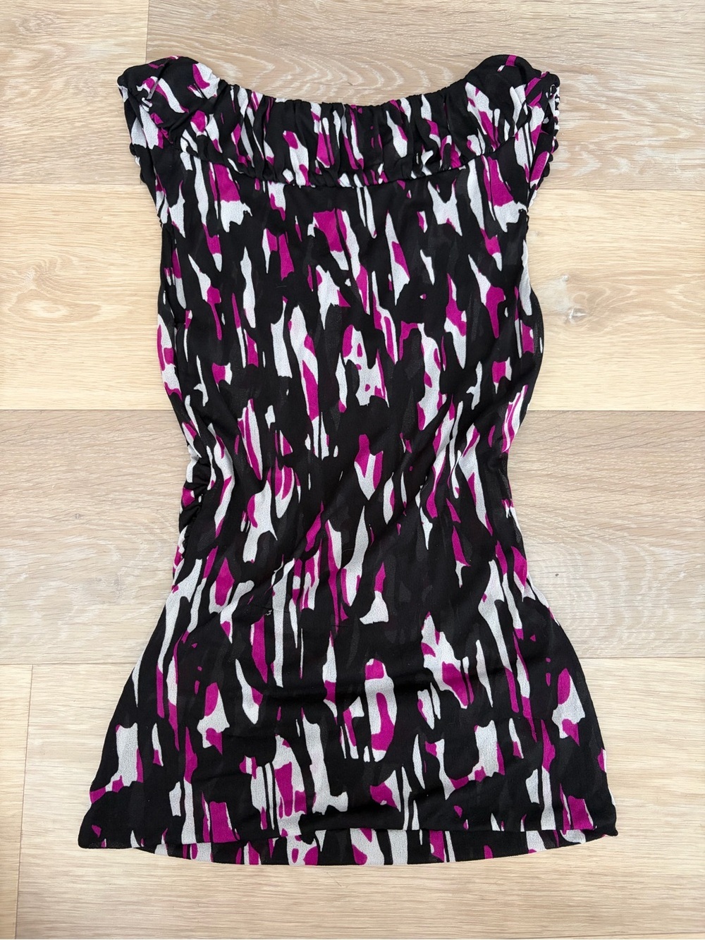 Classiques Entier Petite Abstract Print Ruffle Top - Picture 2 of 5
